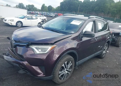 2017 Toyota Rav4 Le z USA, uszkodzony, nr VIN 2T3BFREV0HW613422